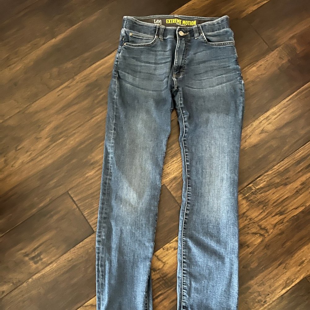 Men’s Lee Extreme Motion Slim Fit Straight Leg Blue Jeans 32x34
